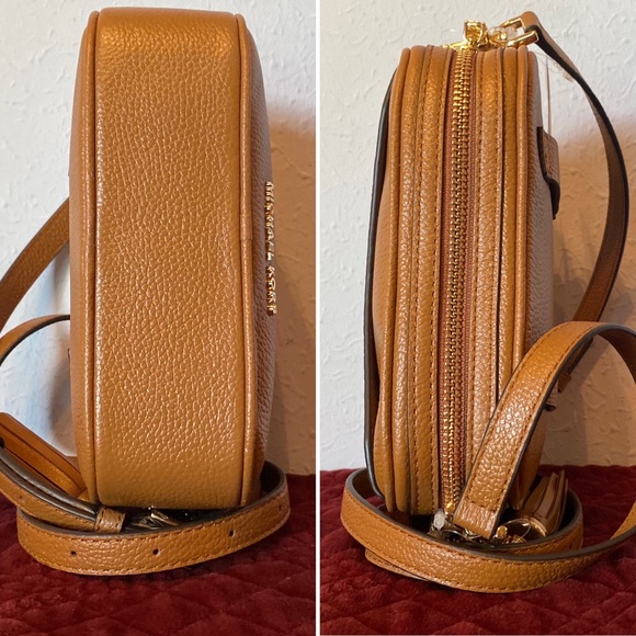 NEW! Michael Kors Small Camera Belt Bag Crossbody! - Picture 7 of 14